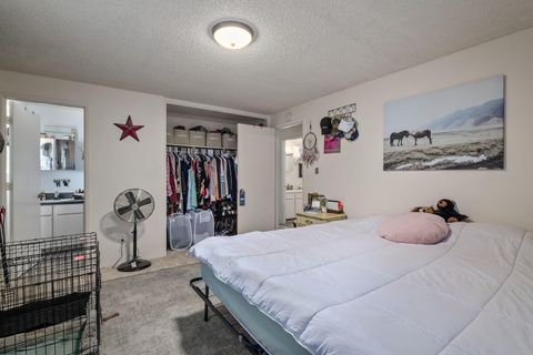 Single Family Residence in Gold Hill OR 1382 4th Avenue 11.jpg