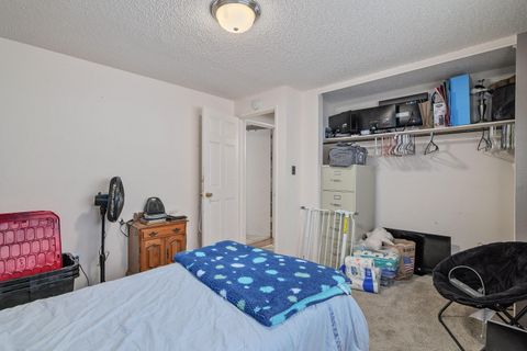 Single Family Residence in Gold Hill OR 1382 4th Avenue 14.jpg