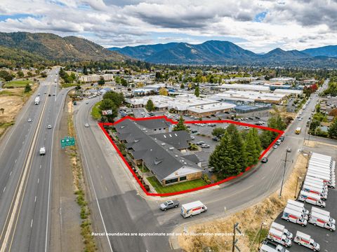  in Grants Pass OR 2166 NW Vine Street.jpg