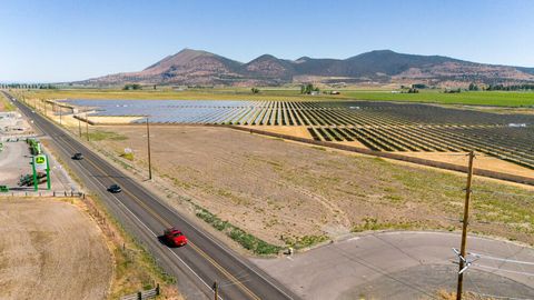 Unimproved Land in Merrill OR Hwy 39 #1100.jpg