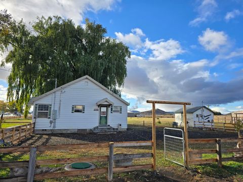  in Klamath Falls OR 1267 Joe Wright Road.jpg