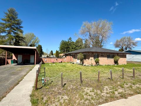 Duplex in Klamath Falls OR 3850 Madison Street #1 & 2 2.jpg