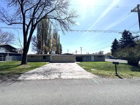 Duplex in Klamath Falls OR 5608 Delaware Avenue.jpg
