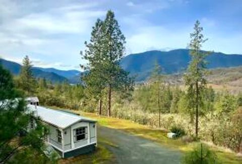 Manufactured On Land in Rogue River OR 1050 Wards Creek Road.jpg