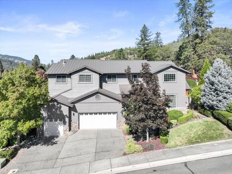 Single Family Residence in Rogue River OR 305 Woodville Way.jpg