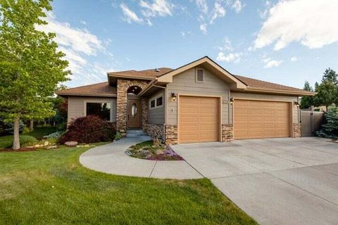 Single Family Residence in Klamath Falls OR 820 Quail Park Circle.jpg