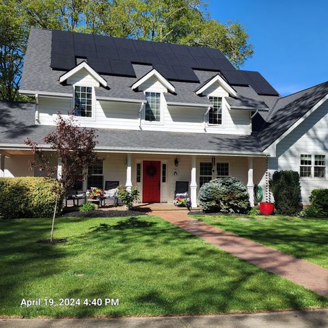 Single Family Residence in Grants Pass OR 438 Murphy Creek Road.jpg