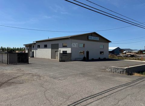  in Central Point OR 6261 Crater Lake Highway.jpg