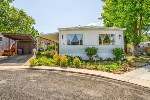 Mobile Home in Jacksonville OR 1055 N 5th Street ##43.jpg