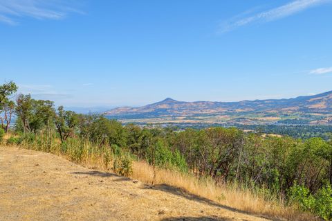  in Medford OR 1028 Coleman Hills Drive #3.jpg