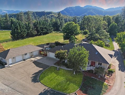 Single Family Residence in Gold Hill OR 295 Foots Creek Road.jpg