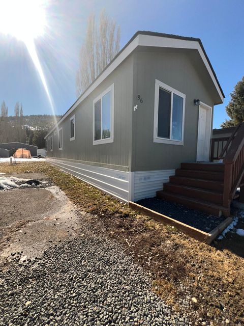 Mobile Home in Klamath Falls OR 4000 Round Lake Road #SPC 96.jpg