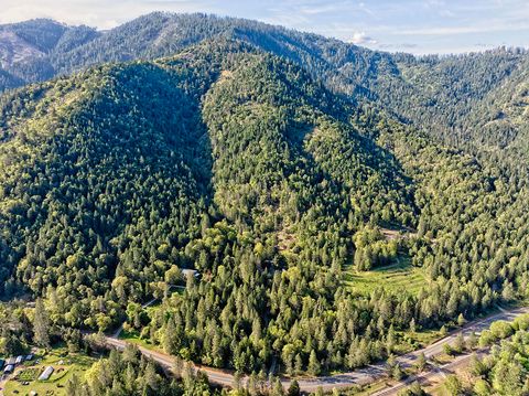  in Wolf Creek OR 1800 Lower Wolf Creek Road.jpg
