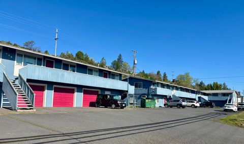Multi Family in Klamath Falls OR 542 Riverside Drive 10.jpg