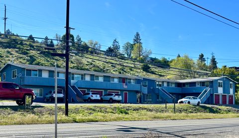 Multi Family in Klamath Falls OR 542 Riverside Drive.jpg