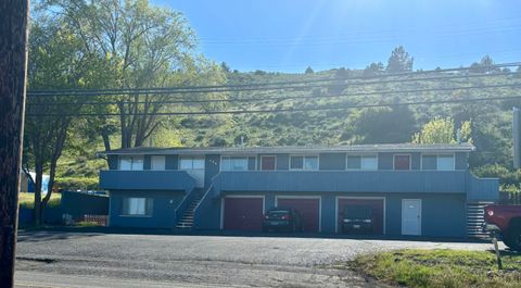 Multi Family in Klamath Falls OR 542 Riverside Drive 2.jpg