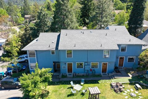 Multi Family in Ashland OR 67 Woolen Way.jpg