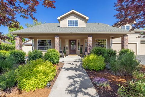 Single Family Residence in Klamath Falls OR 6321 Verda Vista Court.jpg
