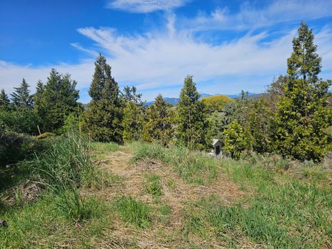 in Klamath Falls OR Lot 13 & 14 California.jpg