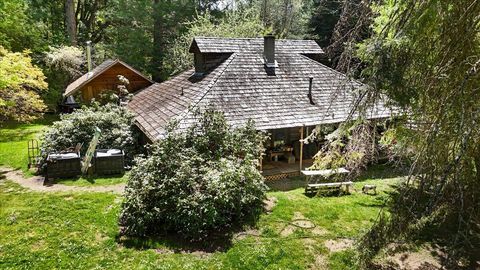 Single Family Residence in Azalea OR 2128 Starveout Creek Road.jpg