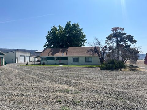 Single Family Residence in Malin OR 19019 Drazil Road.jpg