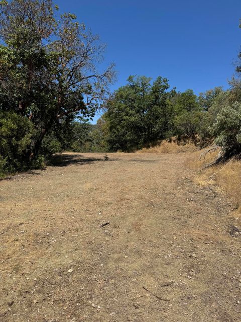  in Central Point OR 8184 Old Stage Road.jpg