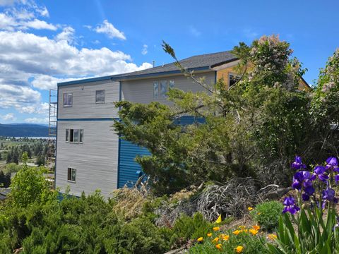 Single Family Residence in Klamath Falls OR 1580 Wade Circle.jpg
