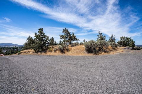  in Prineville OR 617 NE Rawhide Lane.jpg