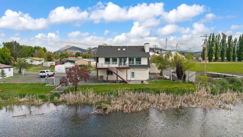 Single Family Residence in Merrill OR 405 W Water Street.jpg