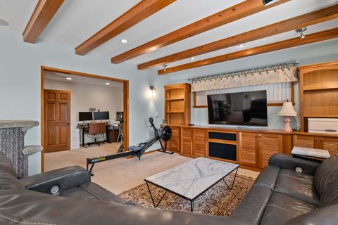 Single Family Residence in Grants Pass OR 240 NE Scenic Drive 31.jpg