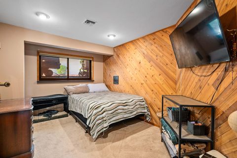 Single Family Residence in Grants Pass OR 240 NE Scenic Drive 27.jpg