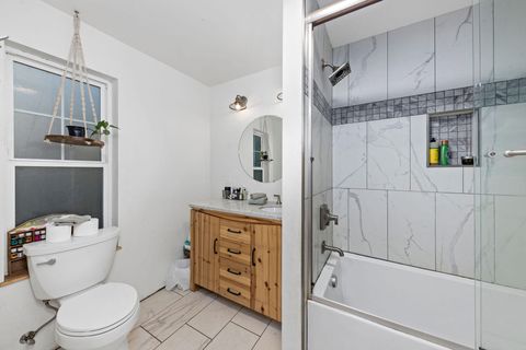 Single Family Residence in Grants Pass OR 123 Rogue Riffle Drive 15.jpg