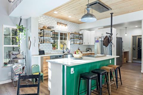 Single Family Residence in Grants Pass OR 123 Rogue Riffle Drive 5.jpg