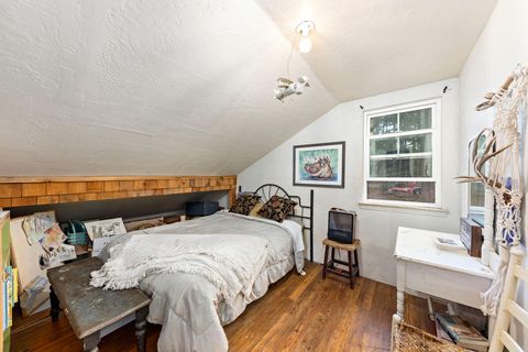 Single Family Residence in Grants Pass OR 123 Rogue Riffle Drive 23.jpg