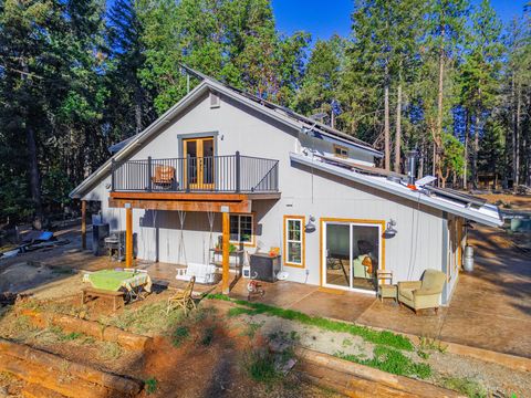 Single Family Residence in Grants Pass OR 123 Rogue Riffle Drive 43.jpg