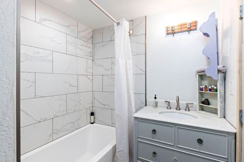 Single Family Residence in Grants Pass OR 123 Rogue Riffle Drive 19.jpg