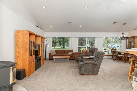 Single Family Residence in Grants Pass OR 175 Morris Lane 6.jpg