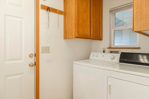 Single Family Residence in Grants Pass OR 175 Morris Lane 18.jpg