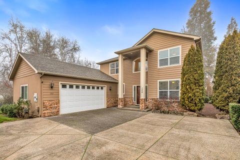 Single Family Residence in Grants Pass OR 132 SW Mini Lane.jpg