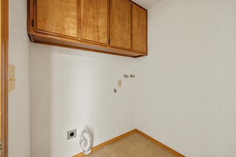 Single Family Residence in Klamath Falls OR 6726 Verda Vista Drive 39.jpg