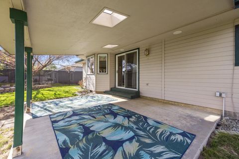 Single Family Residence in Klamath Falls OR 6726 Verda Vista Drive 42.jpg