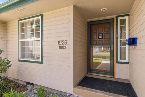 Single Family Residence in Klamath Falls OR 6726 Verda Vista Drive 9.jpg