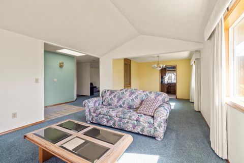 Single Family Residence in Klamath Falls OR 6726 Verda Vista Drive 13.jpg