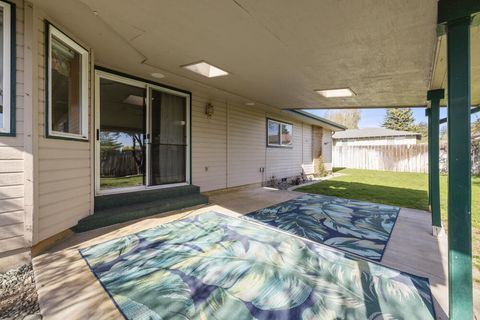 Single Family Residence in Klamath Falls OR 6726 Verda Vista Drive 43.jpg