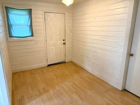 Single Family Residence in Glendale OR 668 Montgomery Avenue 20.jpg