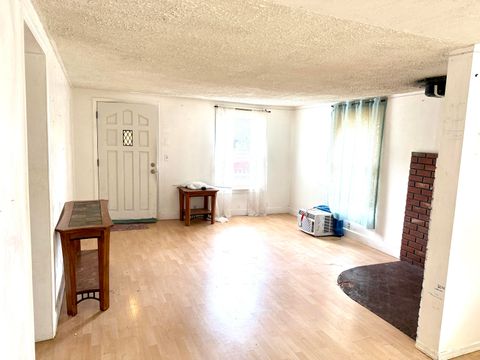 Single Family Residence in Glendale OR 668 Montgomery Avenue 7.jpg