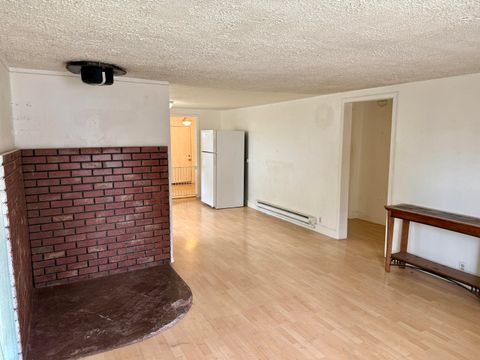 Single Family Residence in Glendale OR 668 Montgomery Avenue 8.jpg