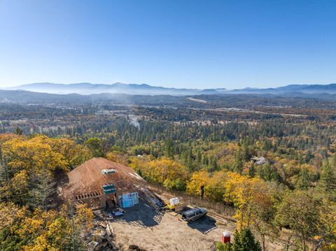 Single Family Residence in Grants Pass OR 149 McKenzie Ridge Road #28.jpg