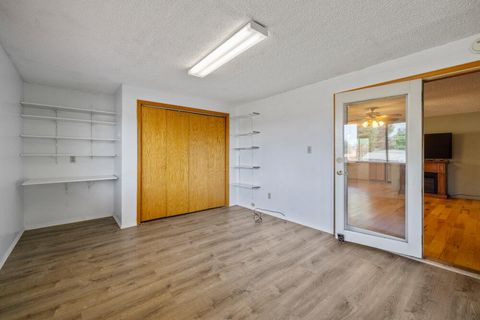Single Family Residence in Klamath Falls OR 536 Delta Street 34.jpg