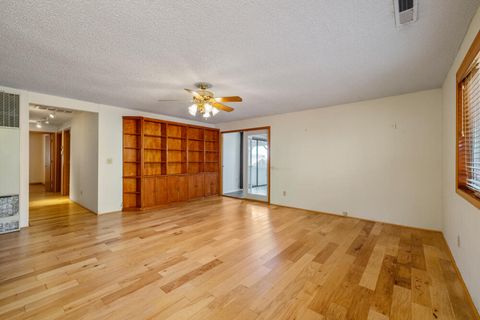 Single Family Residence in Klamath Falls OR 536 Delta Street 20.jpg